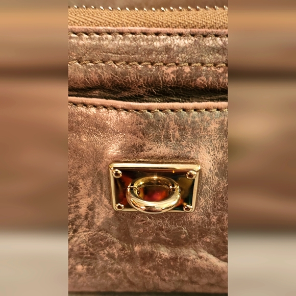 Chloe` Paddington Long Zip Leather Wallet Gold 7.5" X 4" - Picture 3 of 15